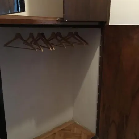 Appartement Across From Intercontinental Boekarest