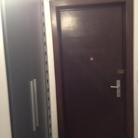 Across From Intercontinental דירה בוקרשט