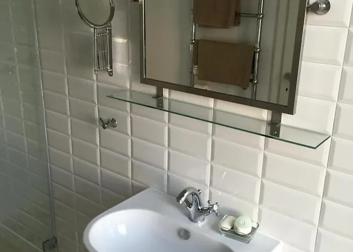 Across From Intercontinental Appartement *