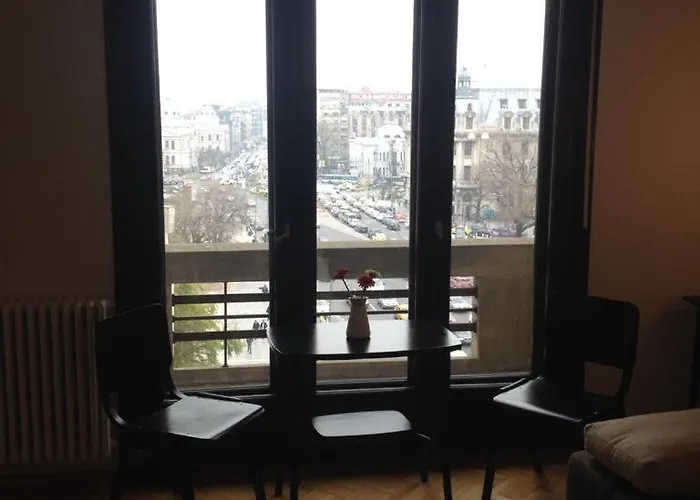 Apartman Across From Intercontinental