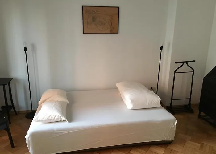 Across From Intercontinental Apartment Bucharest