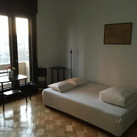 Apartament Across From Intercontinental Bukareszt