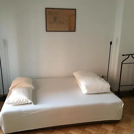 Across From Intercontinental Apartmán Bukurešť